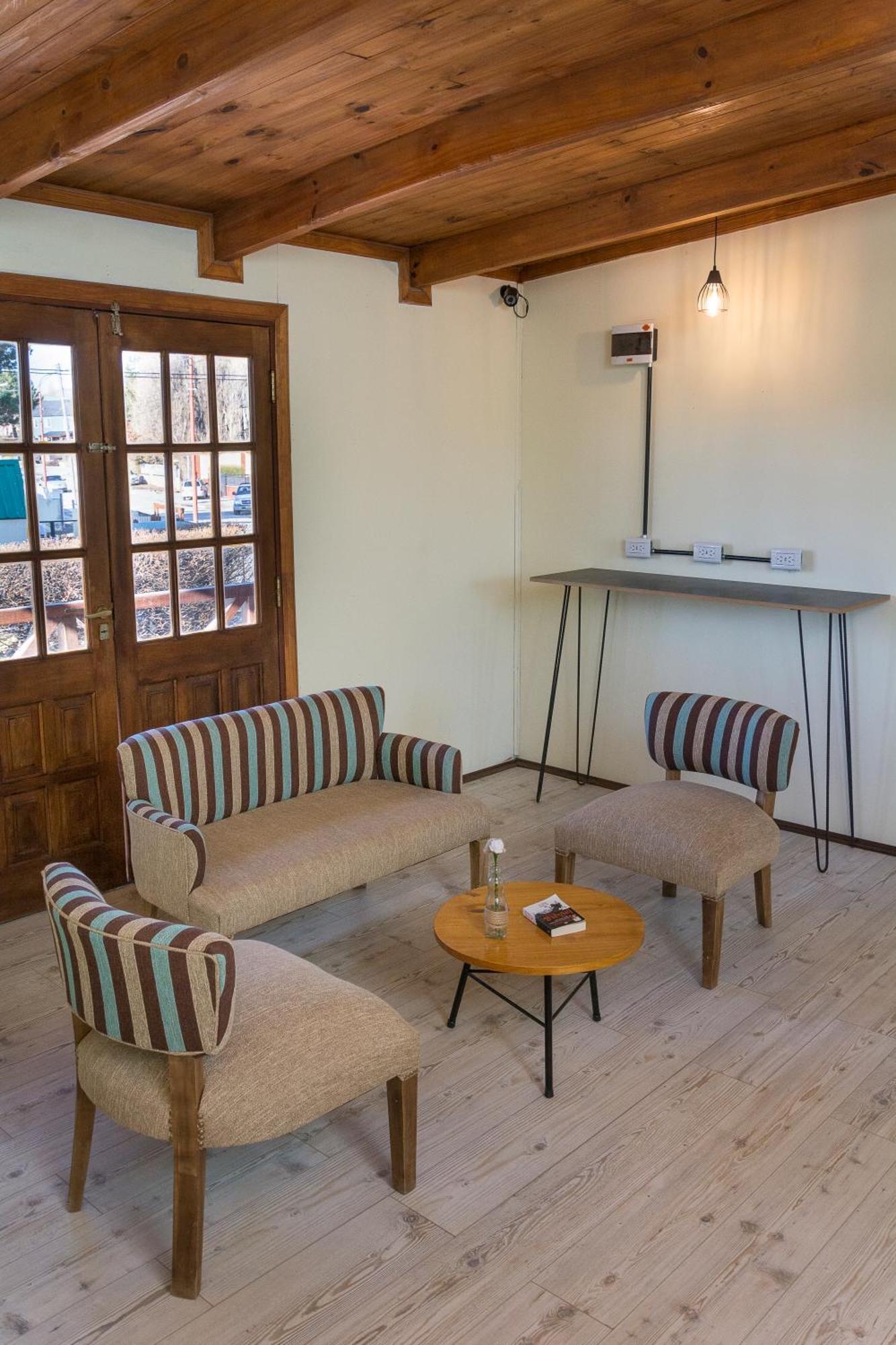 Hostel Buenos Aires El Calafate Bagian luar foto